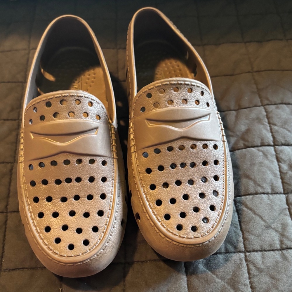 Floafers Kids Posh Penny Loafers Brown EVA Water Shoes Size 3 Slip On Kids Shoes